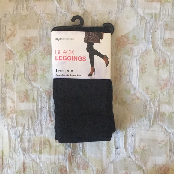 NWT Black legging size small/medium poly blend - Picture 2 of 4